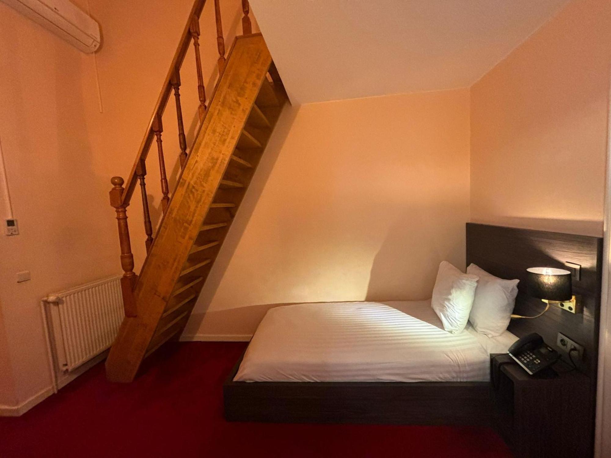 La Bourse Hotel Bruselas Habitación foto